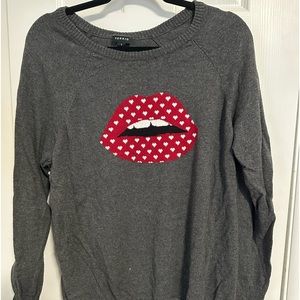 Size 1 (14-16) Torrid Heart Lip Sweater